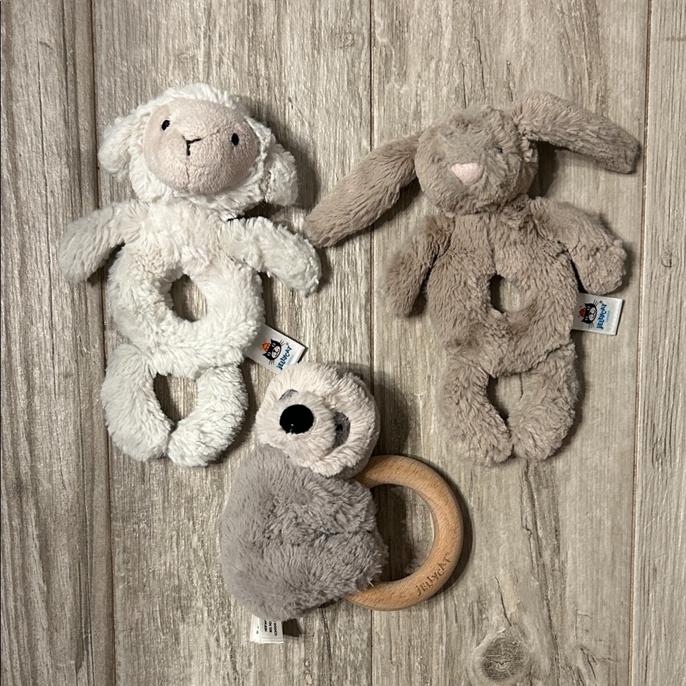 Set of 3 Jellycat Rattle Plush Toys Bunny, Lamb, Sloth wooden ring